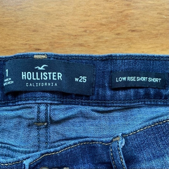 Hollister Low Rise Short Short - Picture 3 of 5